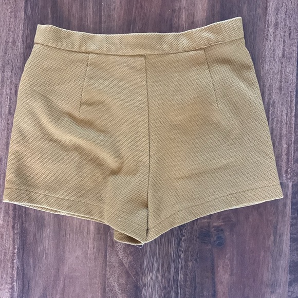Forever 21 women’s shorts, size small. - Picture 3 of 3